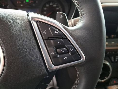 Used 2020 Chevrolet Camaro LT w/ RS Package image 22