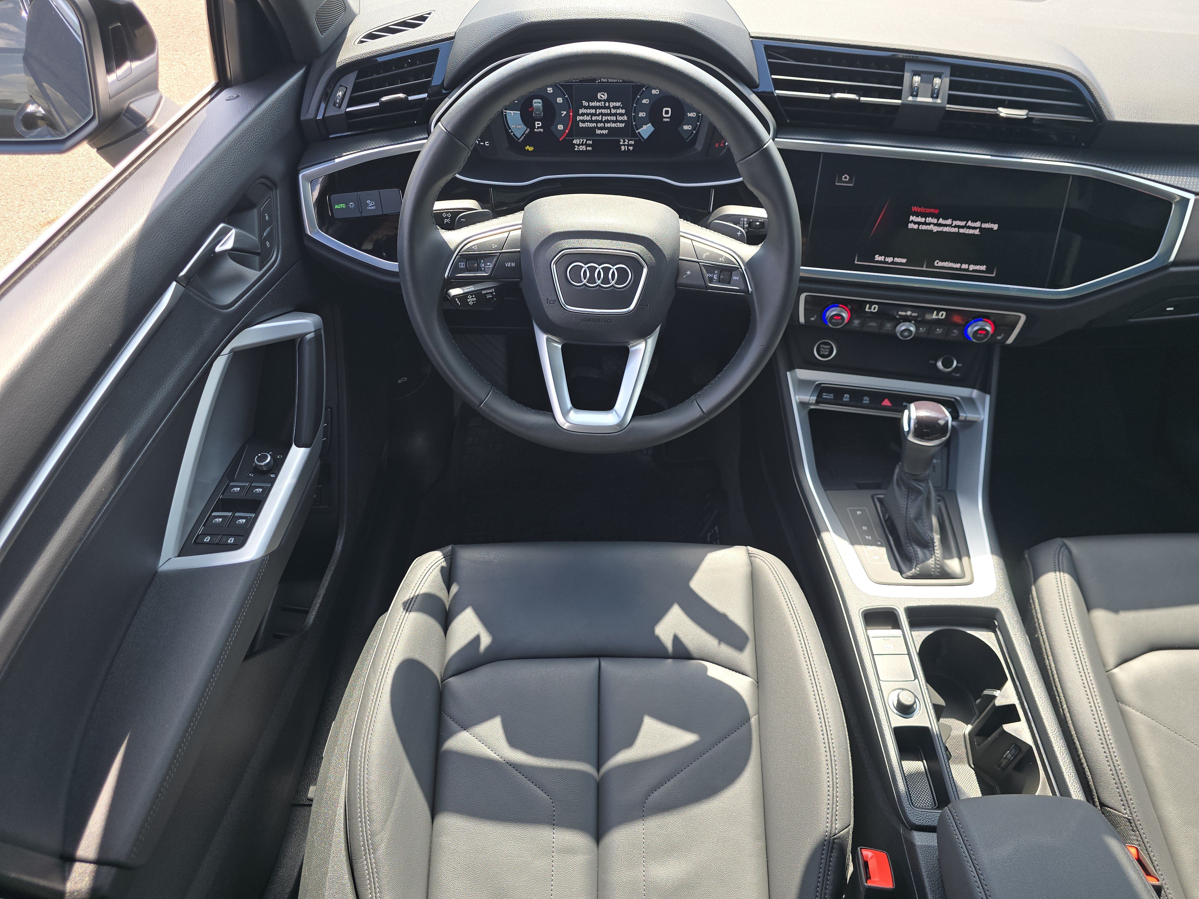 Certified 2025 Audi Q3 2.0T Premium w/ Convenience Package AWD/4WD image 21