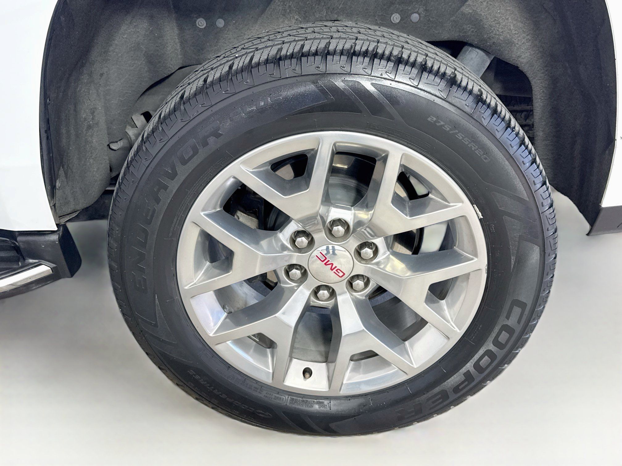Used 2019 GMC Yukon SLE w/ SLE Value Package RWD image 32