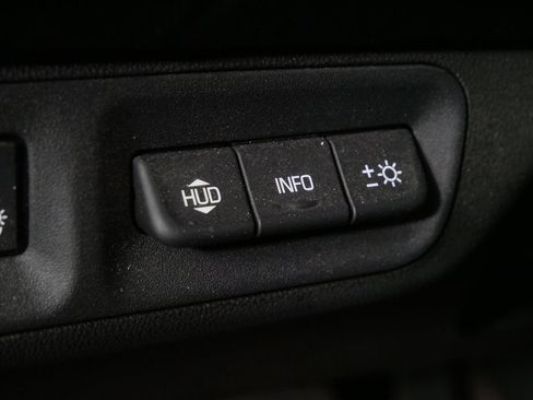 Used 2020 GMC Acadia SLT w/ Driver Alert Package II AWD/4WD image 17