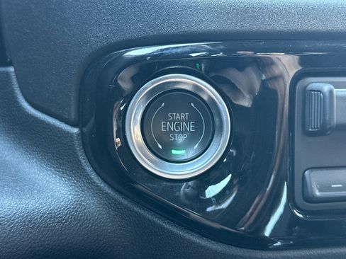 Used 2025 GMC Sierra 1500 Elevation AWD/4WD image 24