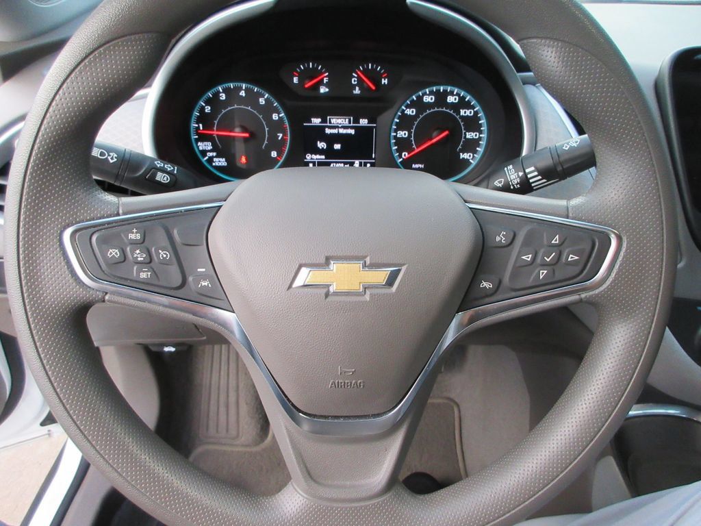 Used 2025 Chevrolet Malibu LT FWD image 23