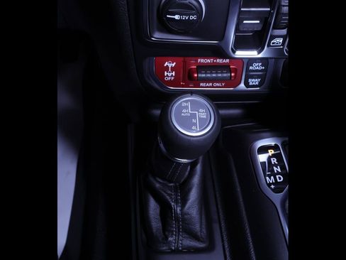 New 2025 Jeep Gladiator Rubicon image 19