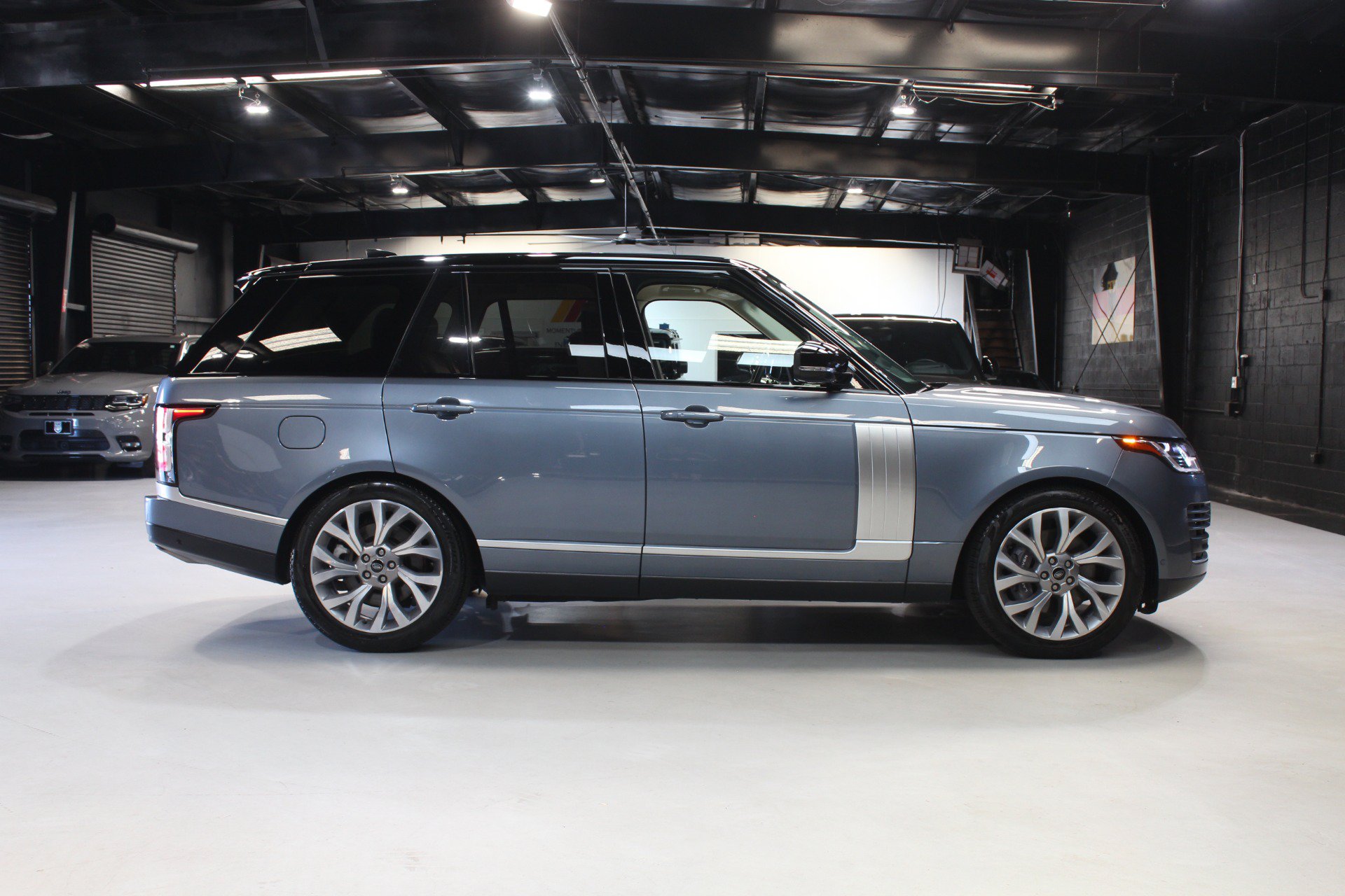 Used 2021 Land Rover Range Rover P525 Westminster Edition AWD/4WD image 16