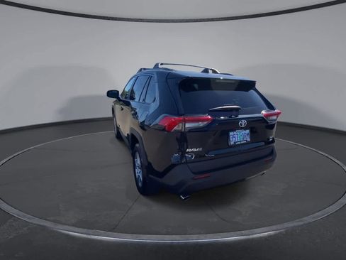Certified 2025 Toyota RAV4 XLE AWD/4WD image 7