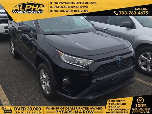 Used 2019 Toyota RAV4 XLE w/ Convenience Package AWD/4WD image 1