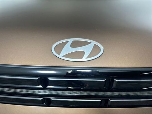 Used 2025 Hyundai Santa Fe Limited image 9