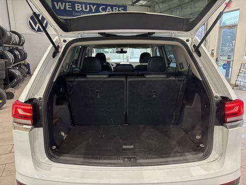 Used 2022 Volkswagen Atlas SE w/ Black Wheel Package image 16