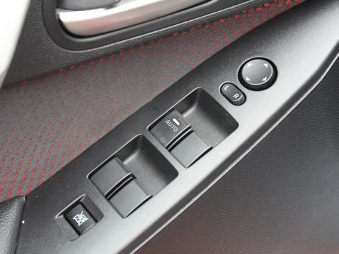 Used 2013 MAZDA MAZDA3 Touring image 21