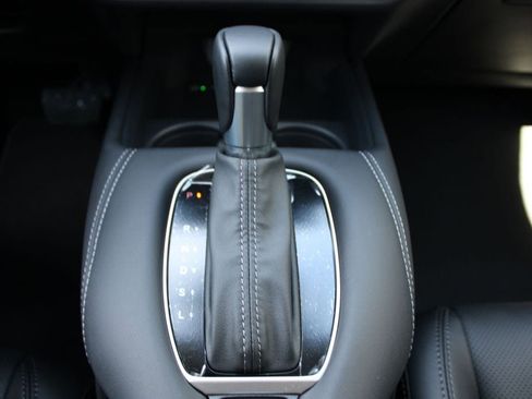 New 2026 Honda HR-V EX-L image 38