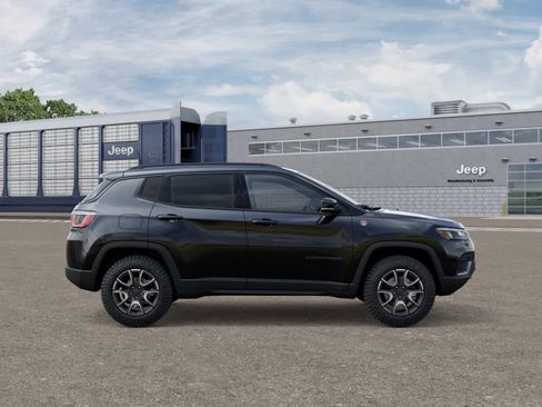 New 2026 Jeep Compass Trailhawk image 21
