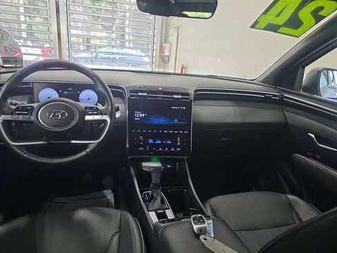 Certified 2024 Hyundai Santa Cruz Limited AWD/4WD image 12