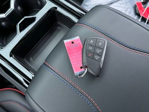 New 2025 Chevrolet Silverado EV RST image 43