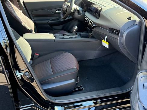 New 2026 Nissan Sentra SR image 24