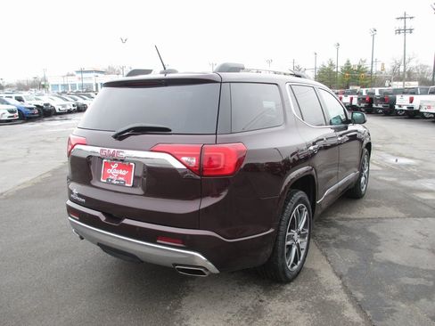 Used 2017 GMC Acadia Denali image 6