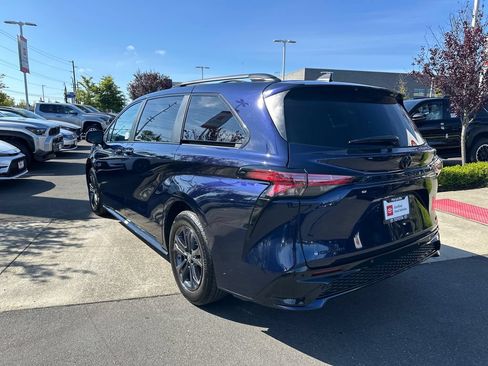 Certified 2026 Toyota Sienna XSE AWD/4WD image 3