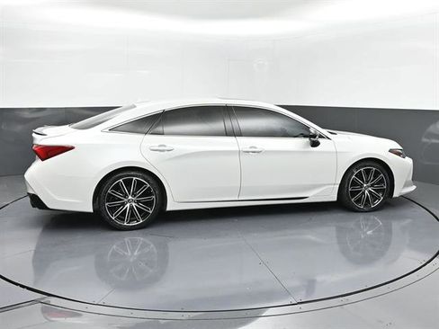 Certified 2021 Toyota Avalon Touring FWD image 28
