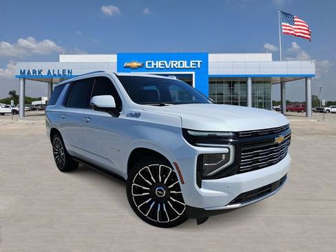 New 2026 Chevrolet Tahoe High Country AWD/4WD image 1