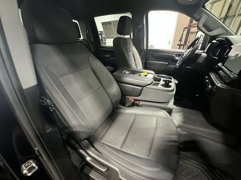 Used 2024 Chevrolet Silverado 2500 LT AWD/4WD image 32