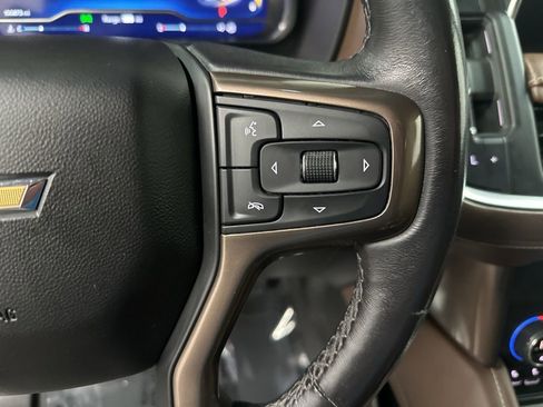 Used 2023 Chevrolet Suburban High Country AWD/4WD image 16