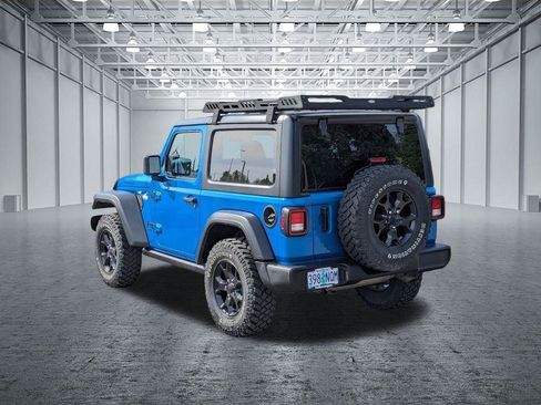 Used 2022 Jeep Wrangler Sport AWD/4WD image 3