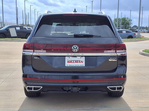 Used 2024 Volkswagen Atlas SEL Premium R-Line image 6