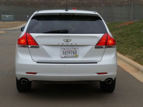 Used 2009 Toyota Venza image 4