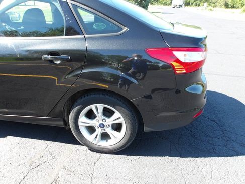 Used 2013 Ford Focus SE FWD image 33