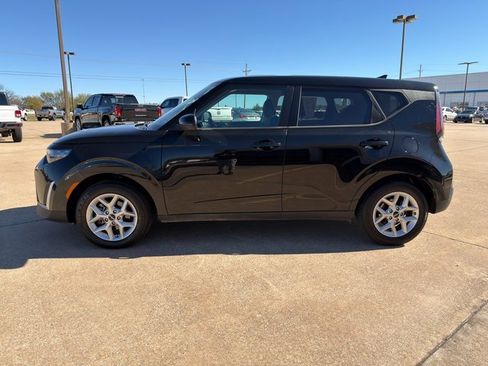 Used 2024 Kia Soul LX w/ Option Group 015 image 7