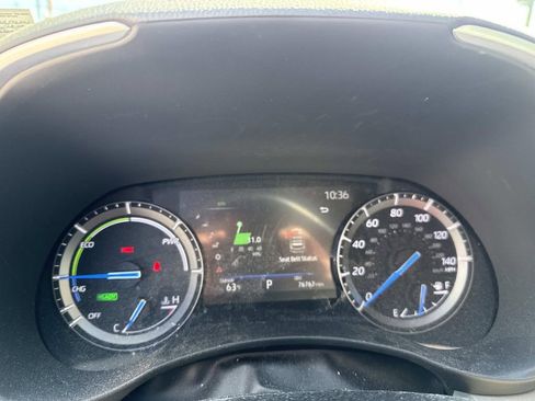 Certified 2020 Toyota Highlander XLE AWD/4WD image 14