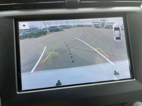 Used 2017 Ford Fusion SE w/ Fusion SE Technology Package image 38