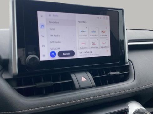 Used 2024 Toyota RAV4 XLE image 19