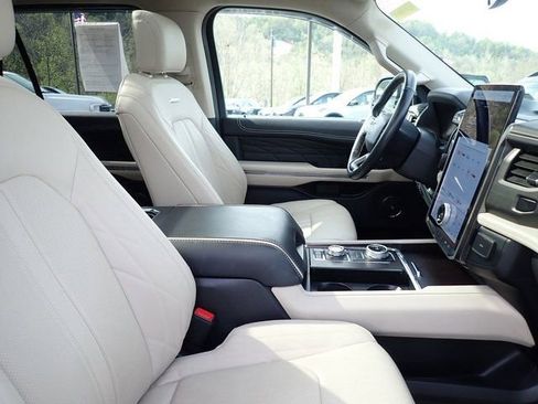 Certified 2023 Ford Expedition Max Platinum AWD/4WD image 10