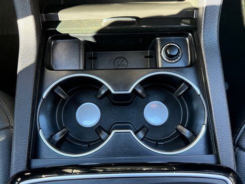 Used 2018 Mercedes-Benz GLE 350 4MATIC image 32