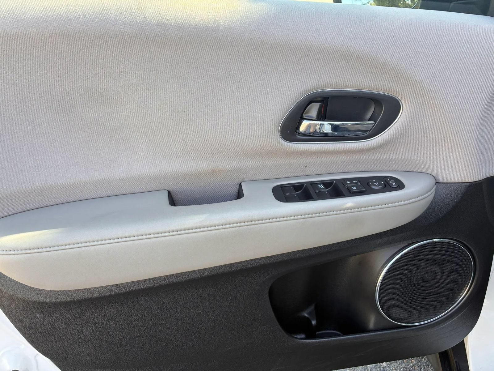 Used 2016 Honda HR-V EX image 20