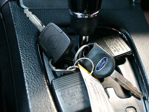 Used 2004 Ford Thunderbird RWD image 44