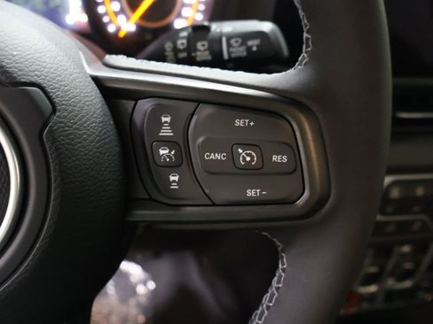 New 2026 Jeep Wrangler Unlimited Rubicon AWD/4WD image 25