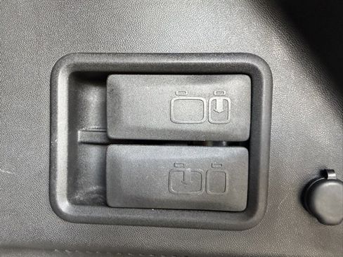 Used 2022 GMC Terrain AT4 image 41