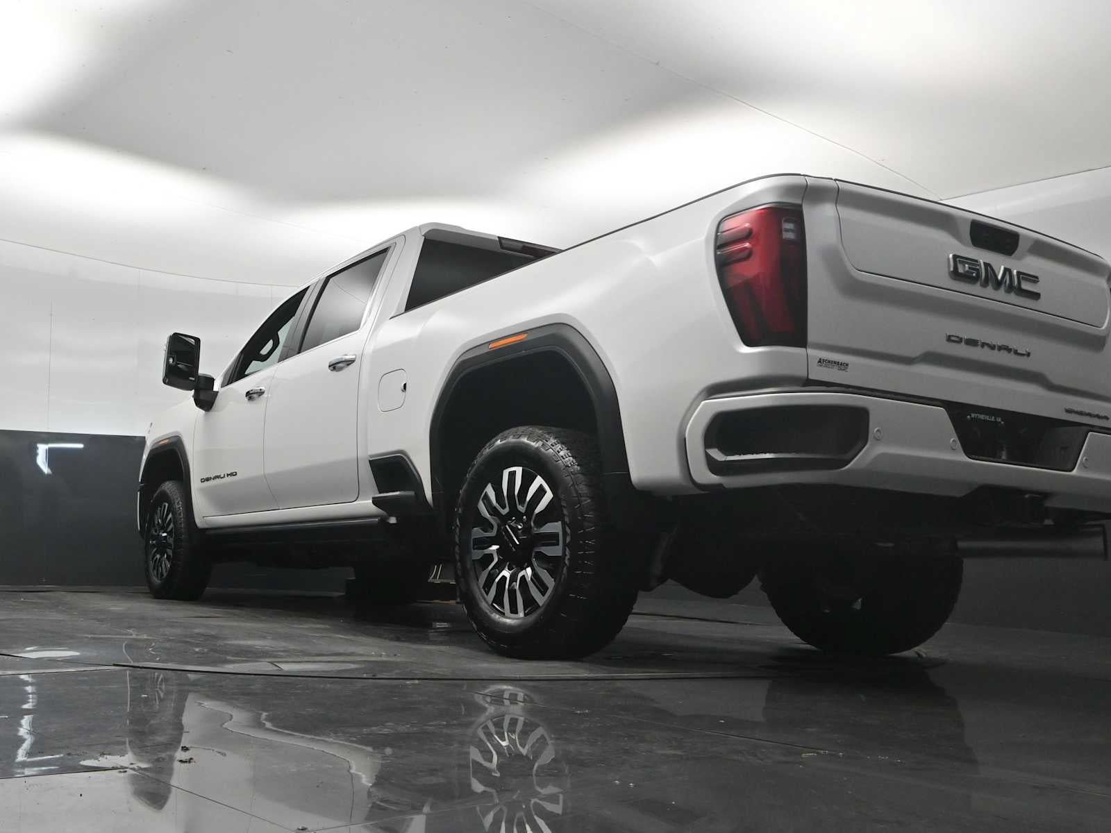 Used 2025 GMC Sierra 2500 Denali Ultimate w/ Max Trailering Package AWD/4WD image 23