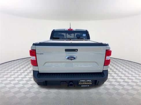 Used 2024 Ford Maverick Lariat w/ 4K Tow Package image 6