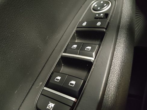 Used 2022 Kia Forte LXS w/ LXS Technology Package image 27