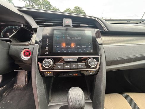 Used 2018 Honda Civic EX image 19