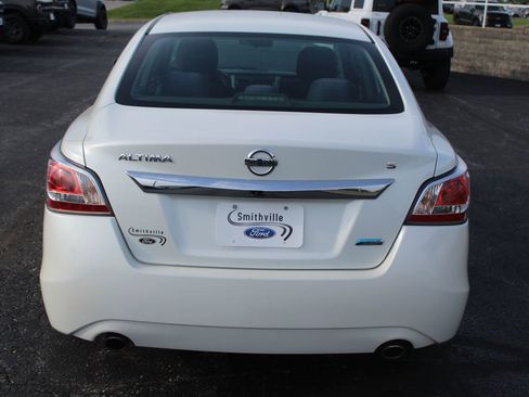 Used 2014 Nissan Altima 2.5 S FWD image 5