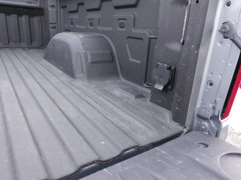 Used 2023 Chevrolet Silverado 1500 Custom image 26