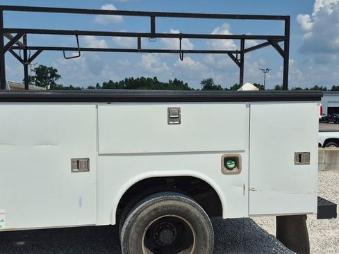 Used 2016 RAM 3500 Tradesman w/ Power Accessory Group image 8