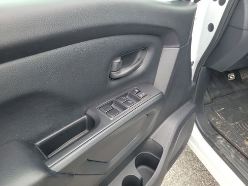 Used 2022 Nissan Titan S w/ S Utility Package RWD image 11