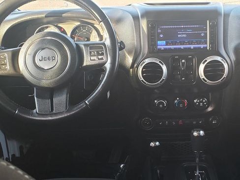Used 2016 Jeep Wrangler Unlimited Sahara w/ Connectivity Group image 6