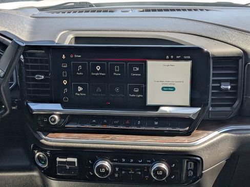 Used 2025 GMC Sierra 1500 SLT AWD/4WD image 17