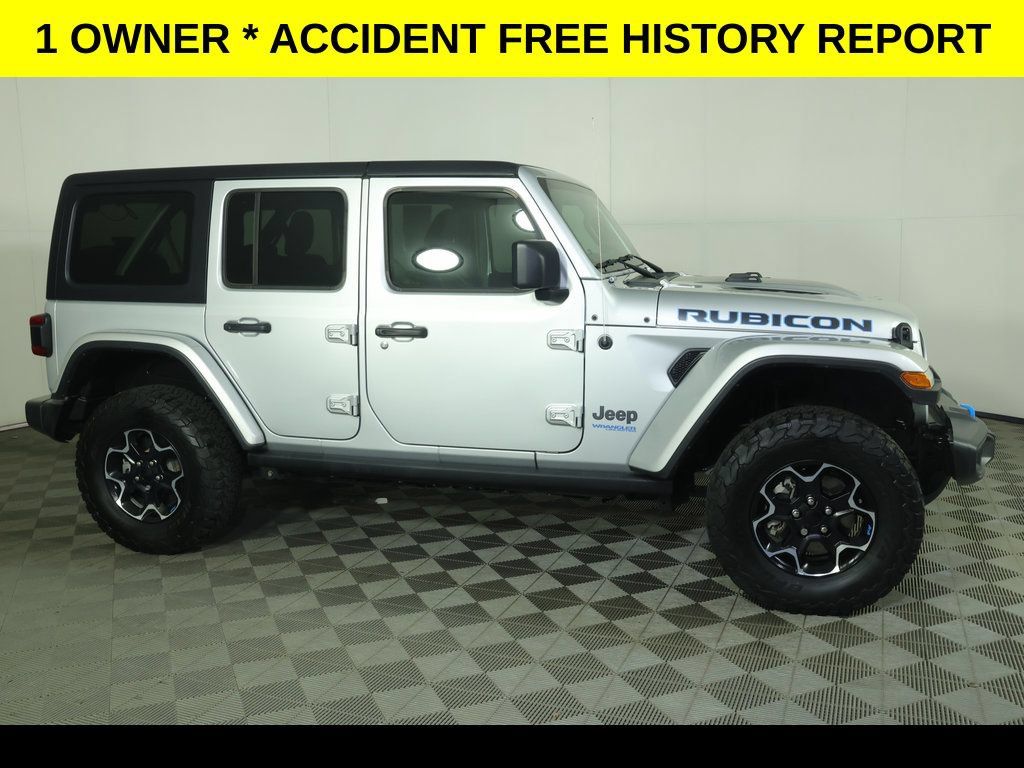 Used 2022 Jeep Wrangler Unlimited Rubicon 4xe w/ Cold Weather Group AWD/4WD image 2