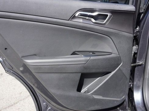 Used 2023 Kia Sportage EX image 23